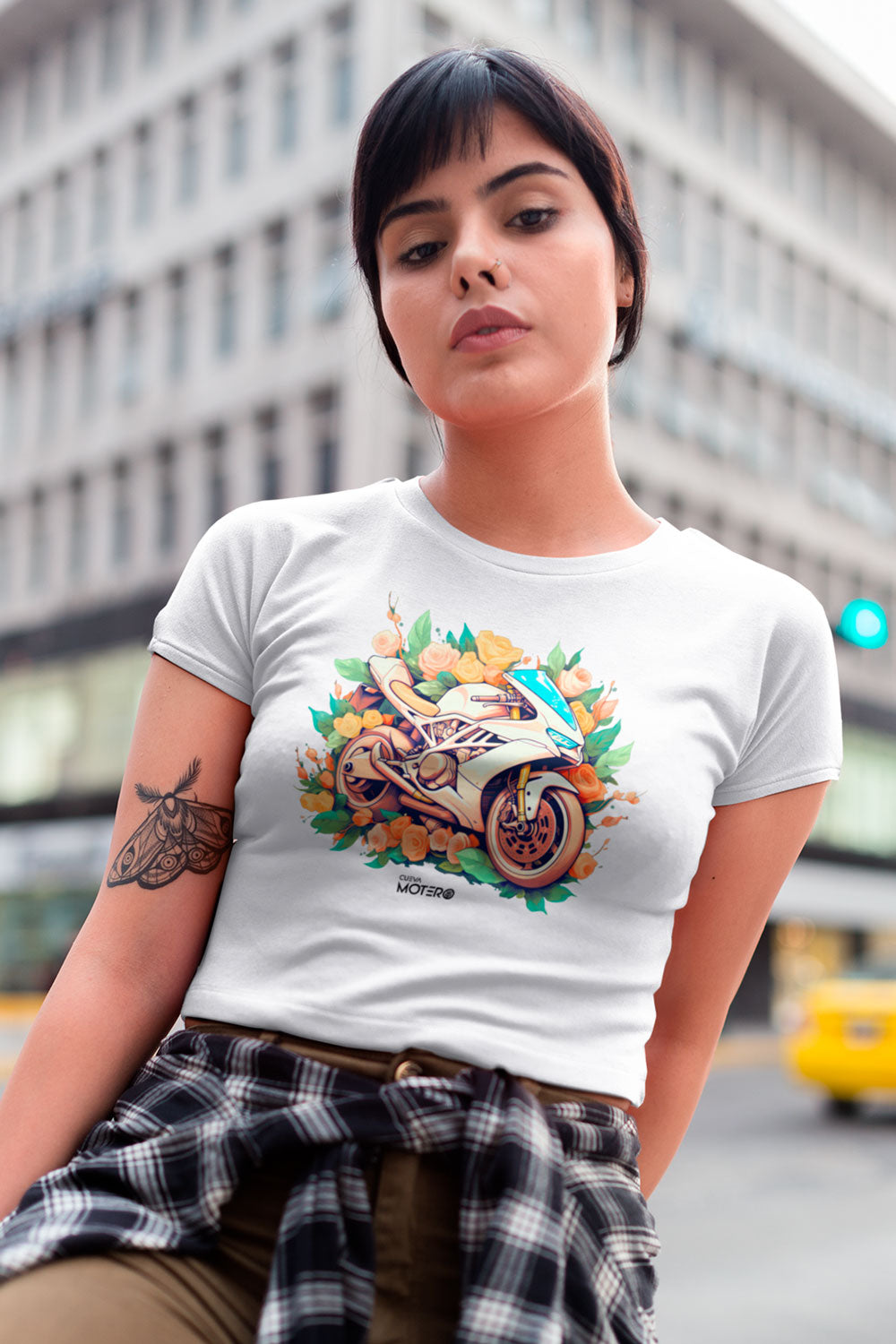 Playera poliéster blanca para mujer diseño 127