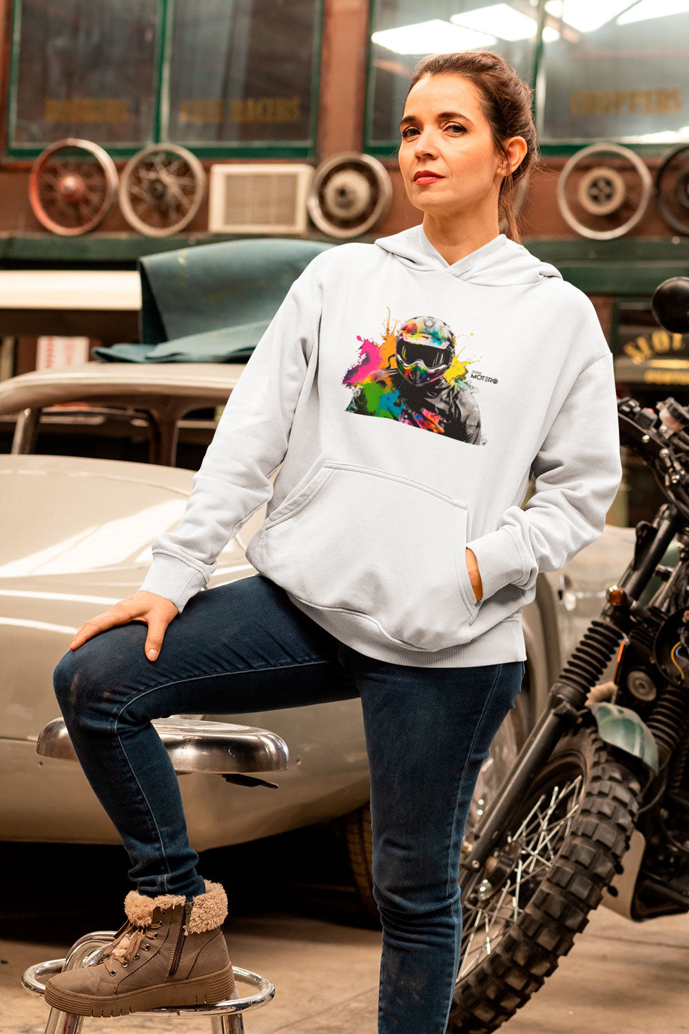 Sudadera unisex blanca diseño 136